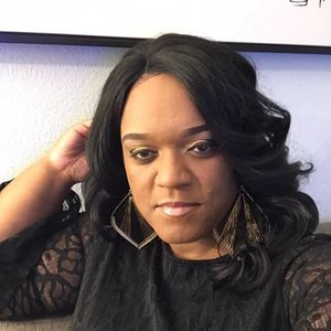 Meet your Posher, Denise